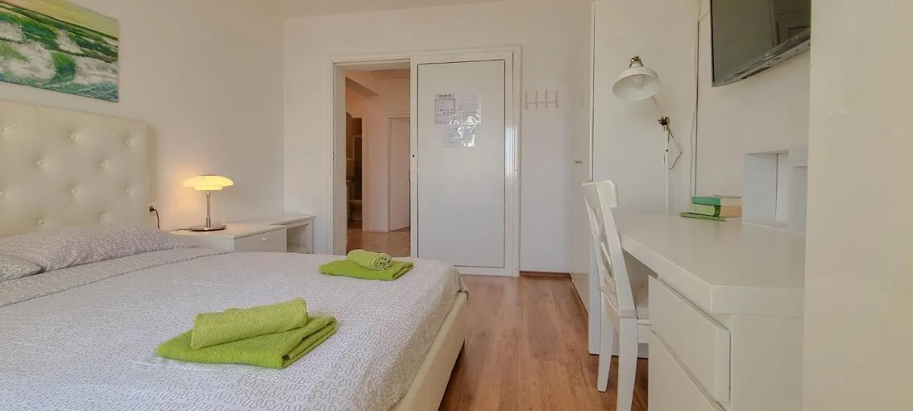 Libera Two Apartment Novigrad  Novigrad (Istria)